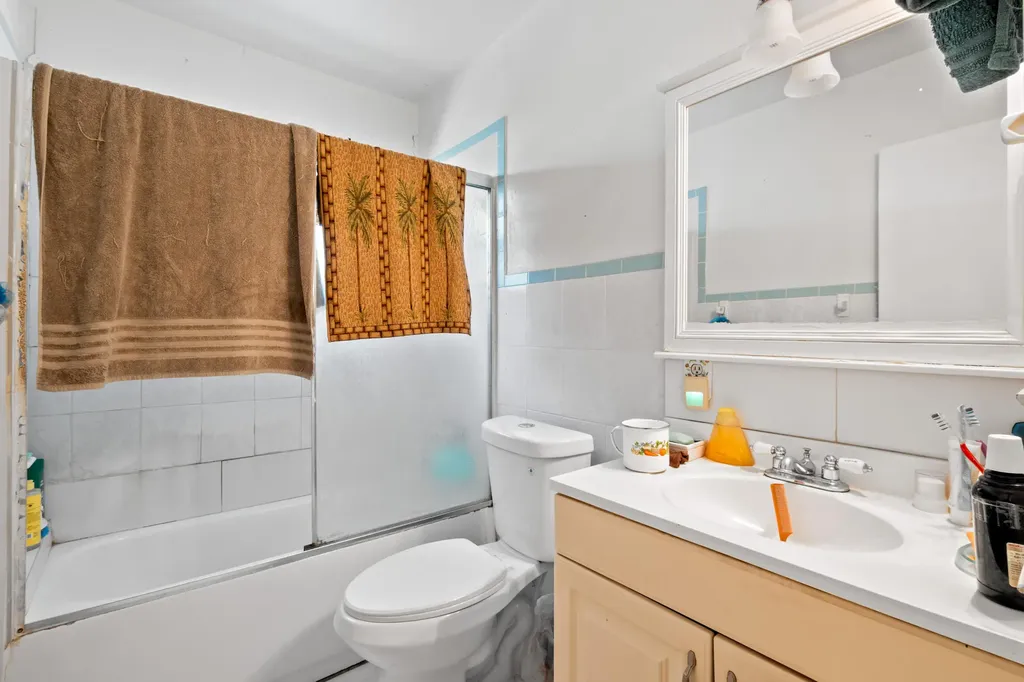426 NE 166th Street North Miami Beach FL 33162