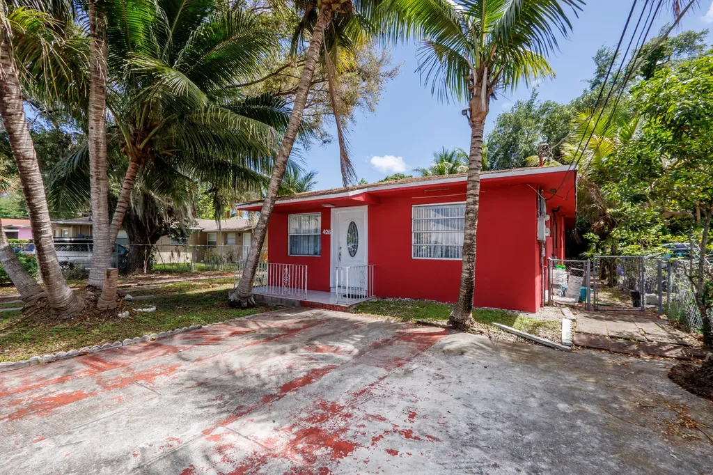 426 NE 166th Street North Miami Beach FL 33162