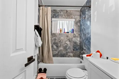426 NE 166th Street North Miami Beach FL 33162
