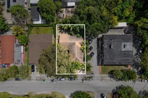426 NE 166th Street North Miami Beach FL 33162