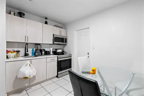 426 NE 166th Street North Miami Beach FL 33162