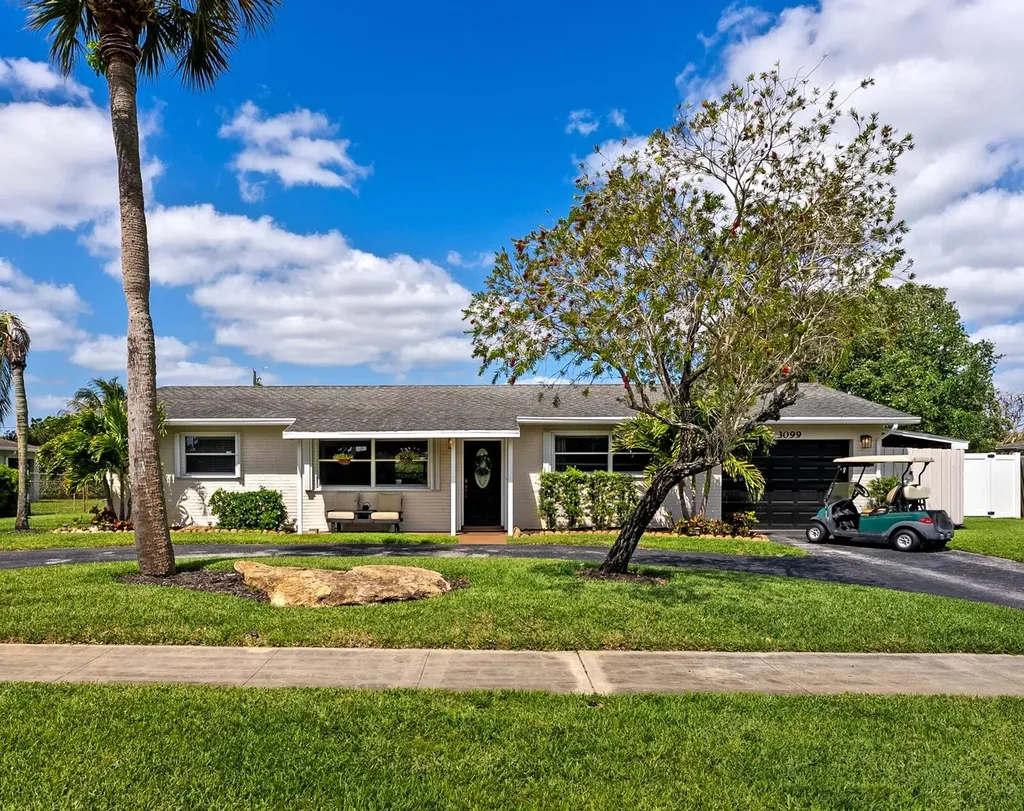 3099 Medinah Circle E Greenacres FL 33467