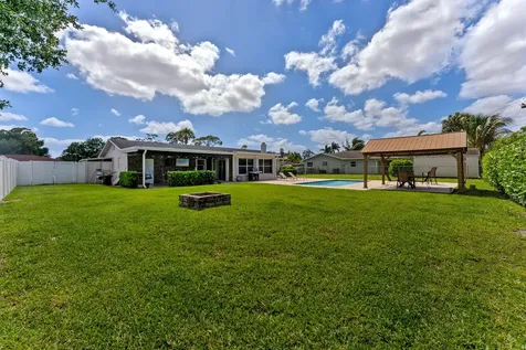 3099 Medinah Circle E Greenacres FL 33467