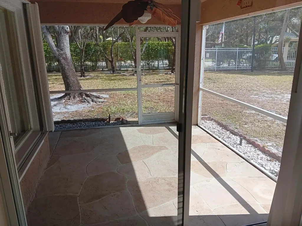 4983 W Pinemore Lane Lake Worth FL 33463