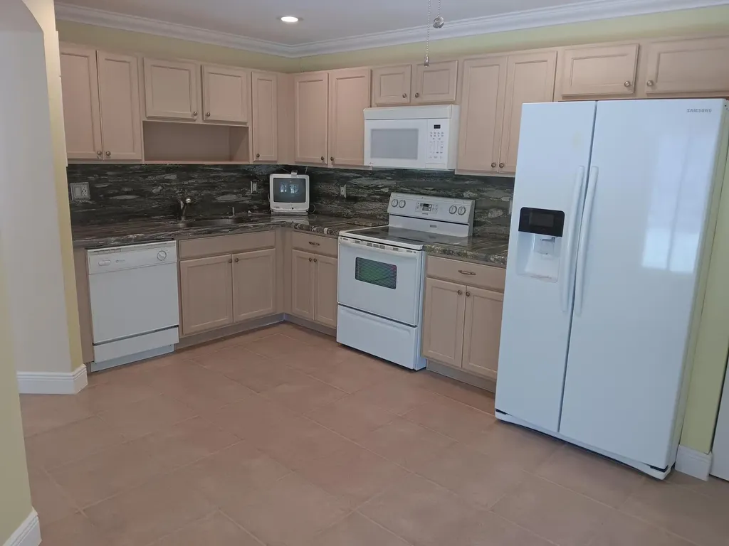 4983 W Pinemore Lane Lake Worth FL 33463
