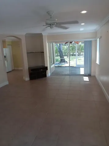 4983 W Pinemore Lane Lake Worth FL 33463