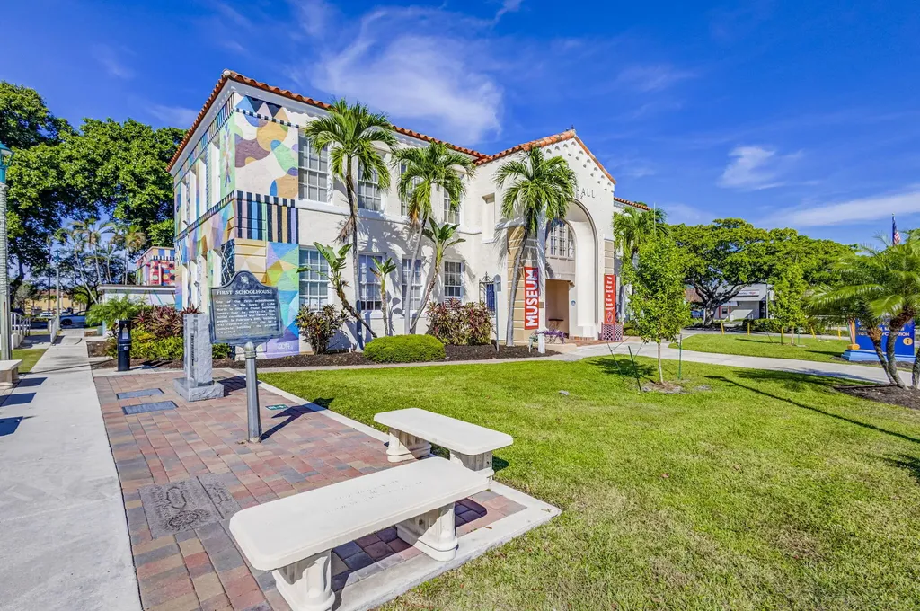 1720 N L Street Lake Worth Beach FL 33460