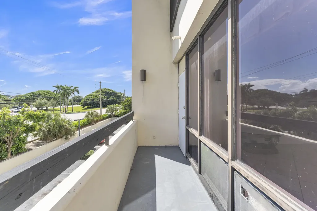 1401 S Federal Highway Boca Raton FL 33432