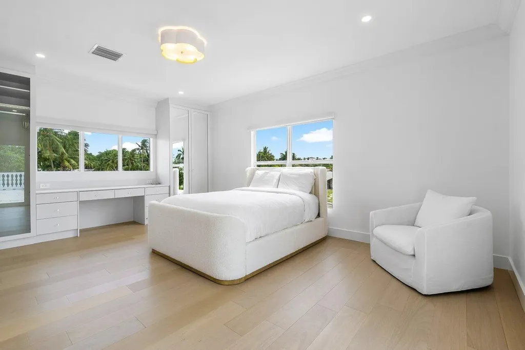 1366 SW 4th Court Boca Raton FL 33432