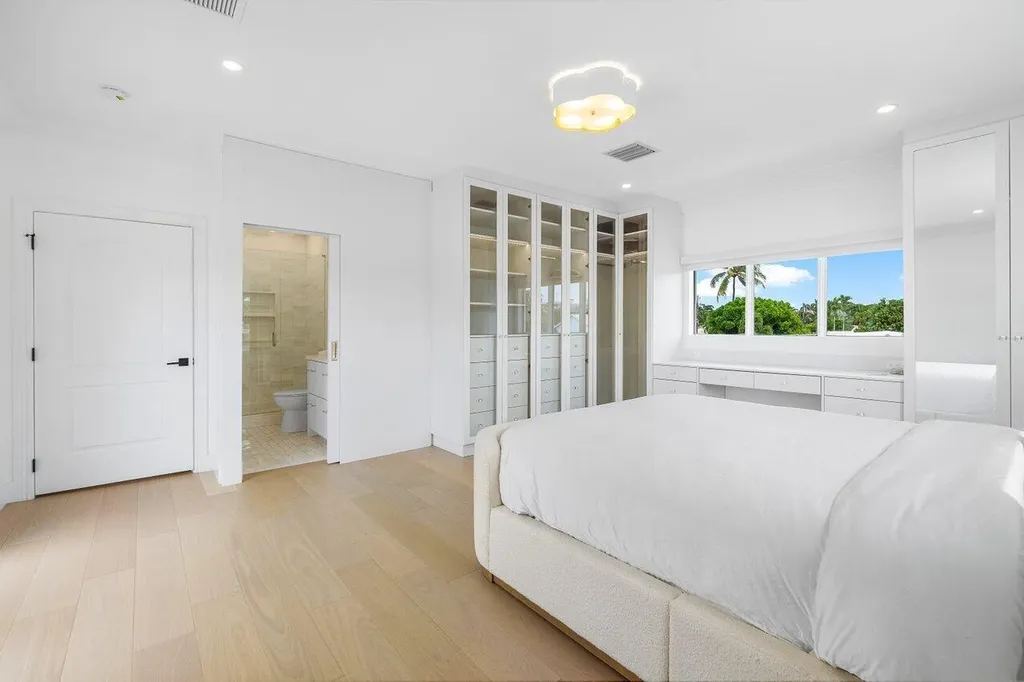 1366 SW 4th Court Boca Raton FL 33432