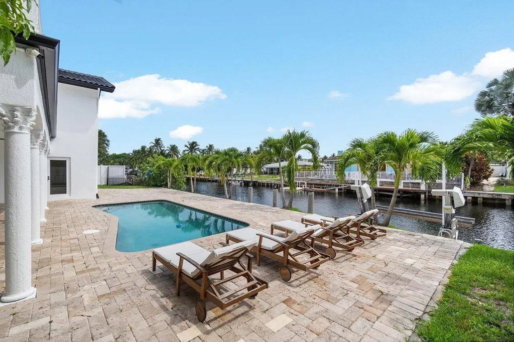 1366 SW 4th Court Boca Raton FL 33432