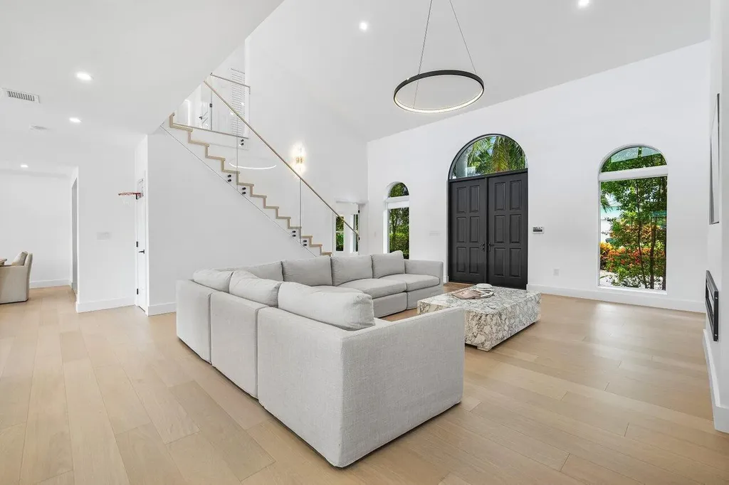 1366 SW 4th Court Boca Raton FL 33432