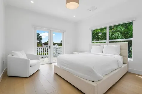 1366 SW 4th Court Boca Raton FL 33432