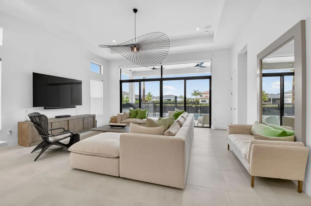 20033 Hirono Lane Boca Raton FL 33434