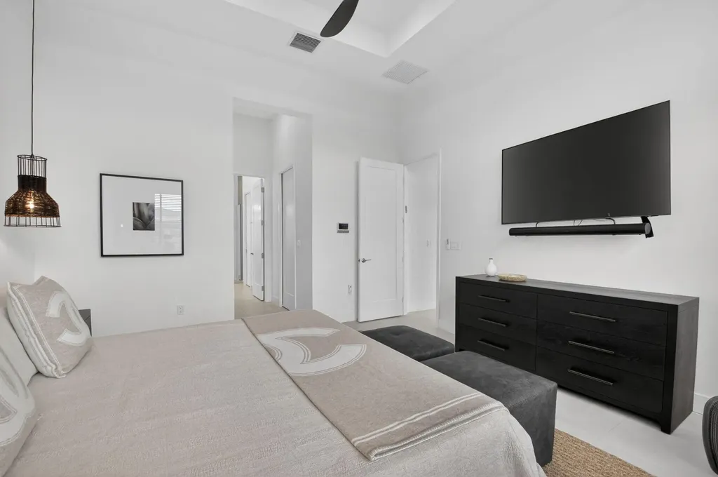 20033 Hirono Lane Boca Raton FL 33434