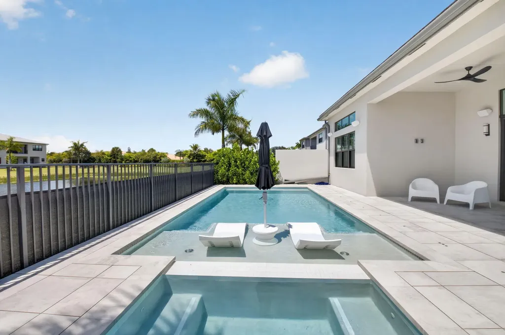 20033 Hirono Lane Boca Raton FL 33434