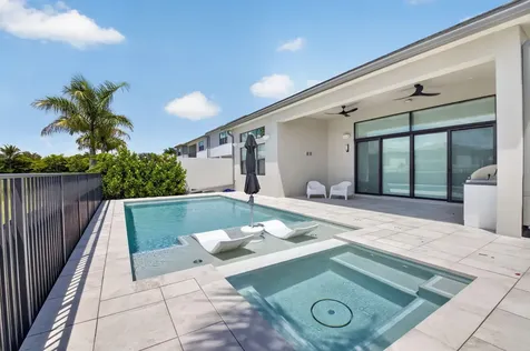 20033 Hirono Lane Boca Raton FL 33434
