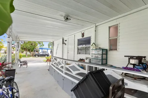 2961 SW 52nd Terrace Davie FL 33314
