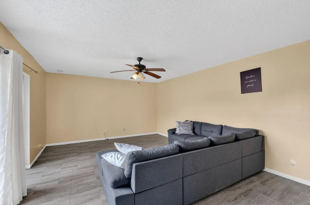 4175 Turnberry Circle Lake Worth FL 33467