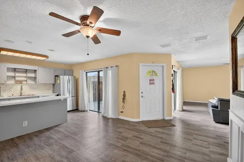 4175 Turnberry Circle Lake Worth FL 33467