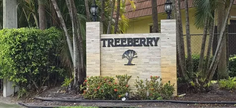4175 Turnberry Circle Lake Worth FL 33467