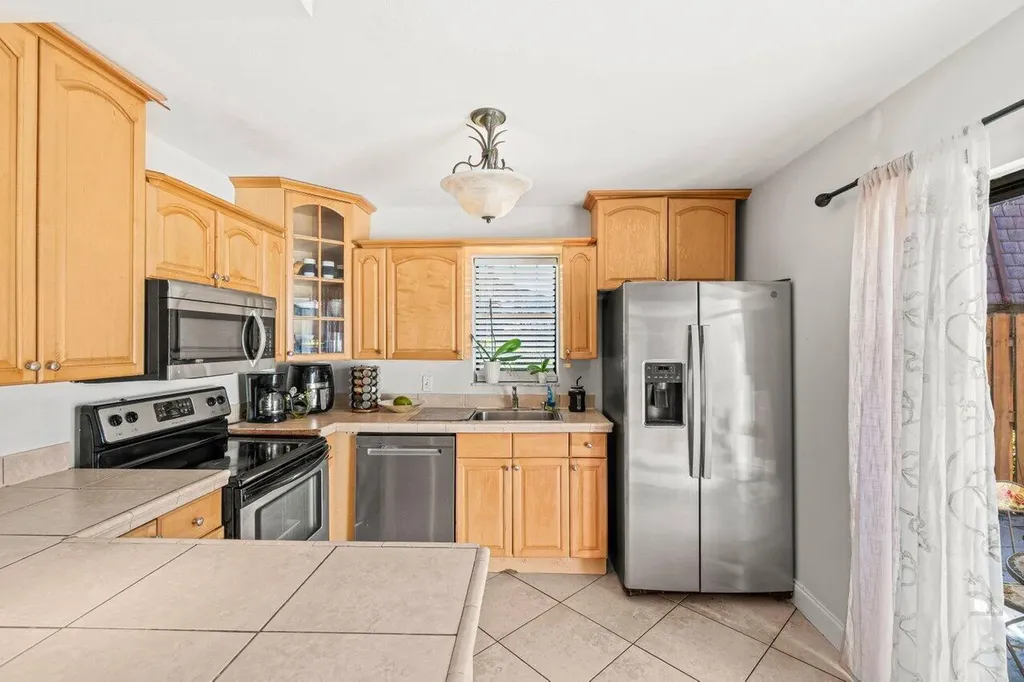 7529 E Courtyard Run E Boca Raton FL 33433