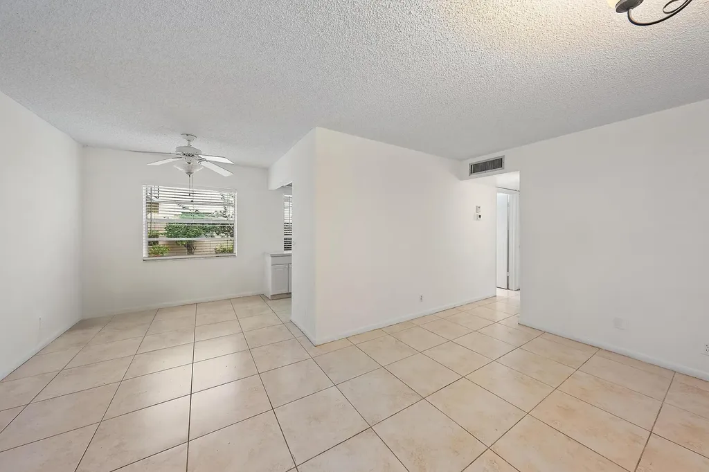 869 S Flanders S Delray Beach FL 33484