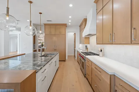 19020 Point Drive Tequesta FL 33469
