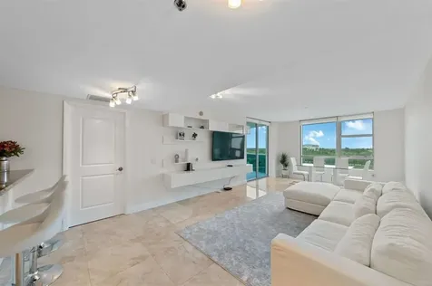 2641 N Flamingo Road Sunrise FL 33323