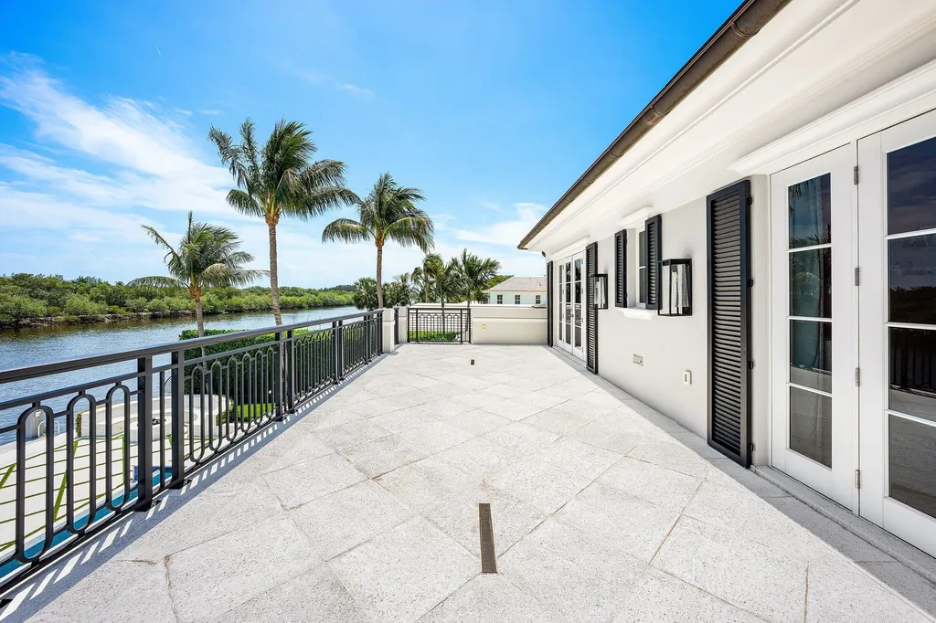 2530 Avenue Au Soleil Gulf Stream FL 33483