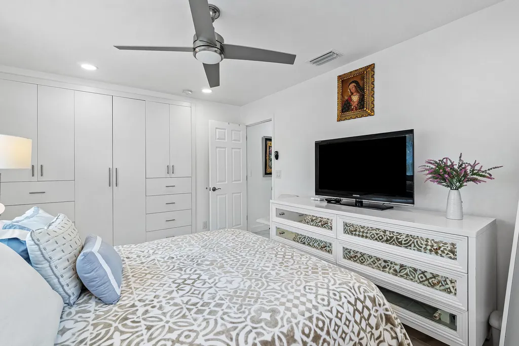 10127 Eaglewood Terrace Boynton Beach FL 33436