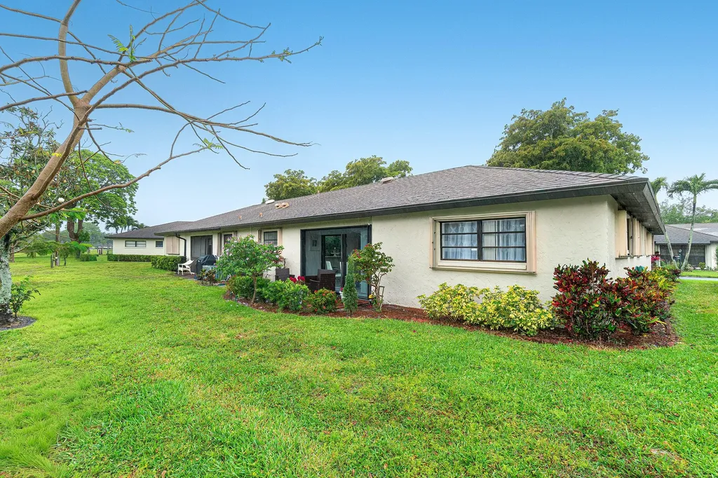 10127 Eaglewood Terrace Boynton Beach FL 33436