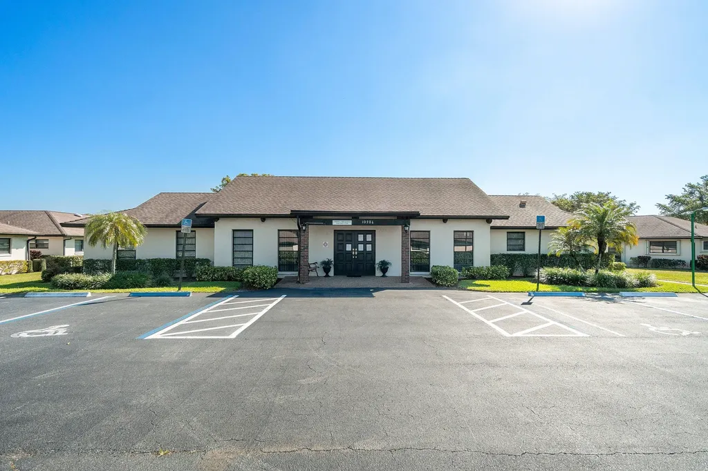 10127 Eaglewood Terrace Boynton Beach FL 33436
