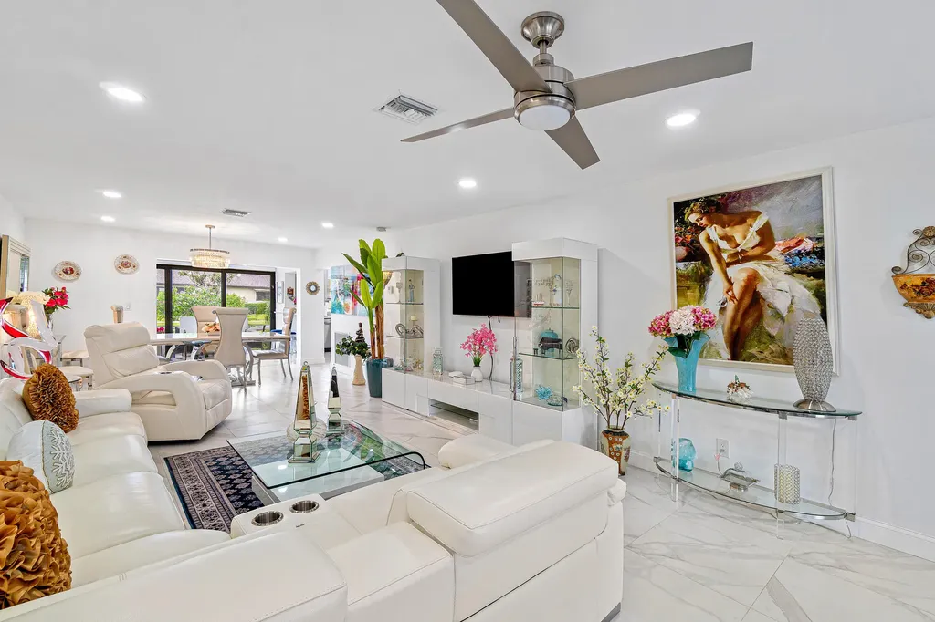 10127 Eaglewood Terrace Boynton Beach FL 33436