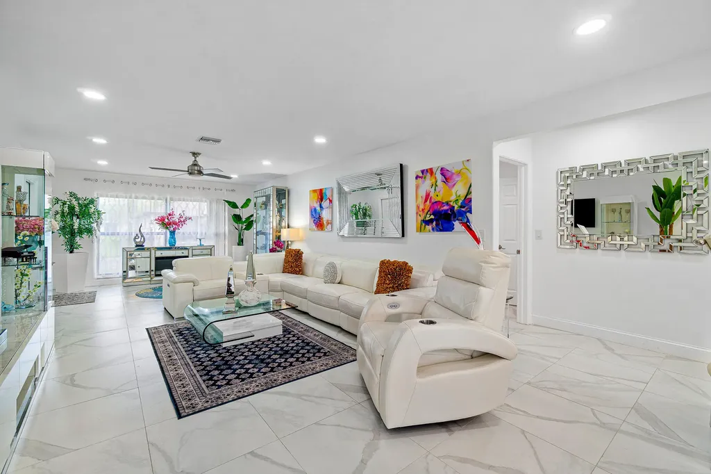 10127 Eaglewood Terrace Boynton Beach FL 33436