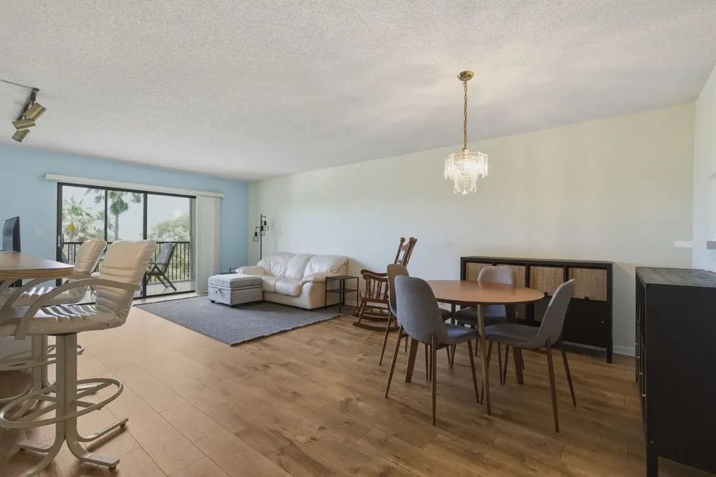 2205 S Cypress Bend Drive Pompano Beach FL 33069