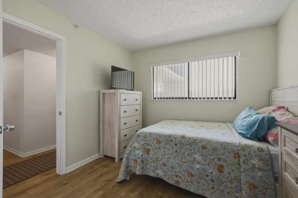 2205 S Cypress Bend Drive Pompano Beach FL 33069