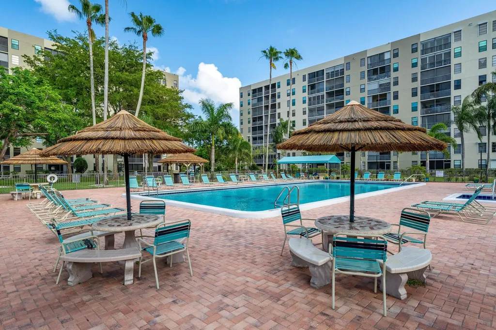 2205 S Cypress Bend Drive Pompano Beach FL 33069