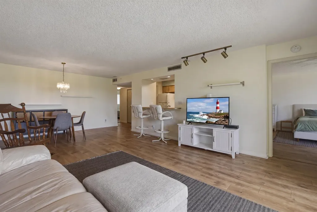 2205 S Cypress Bend Drive Pompano Beach FL 33069