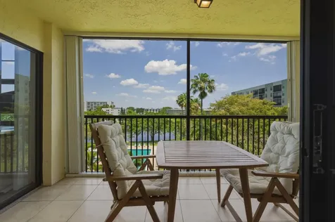 2205 S Cypress Bend Drive Pompano Beach FL 33069