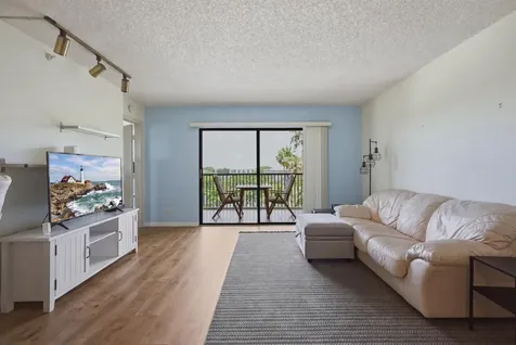 2205 S Cypress Bend Drive Pompano Beach FL 33069