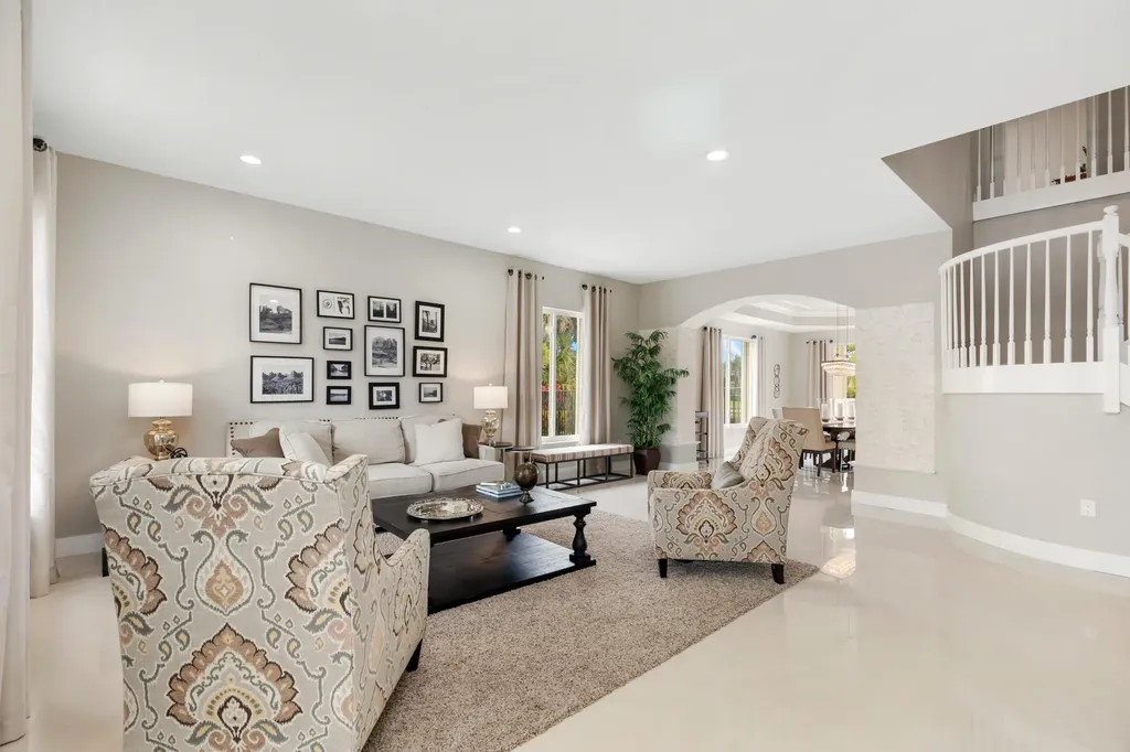 19132 Streamside Court Boca Raton FL 33498
