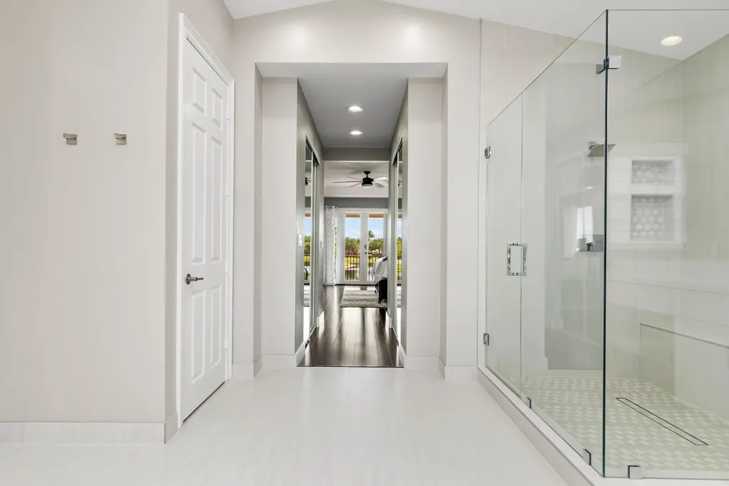 19132 Streamside Court Boca Raton FL 33498