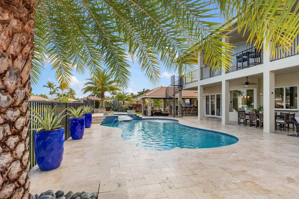 19132 Streamside Court Boca Raton FL 33498