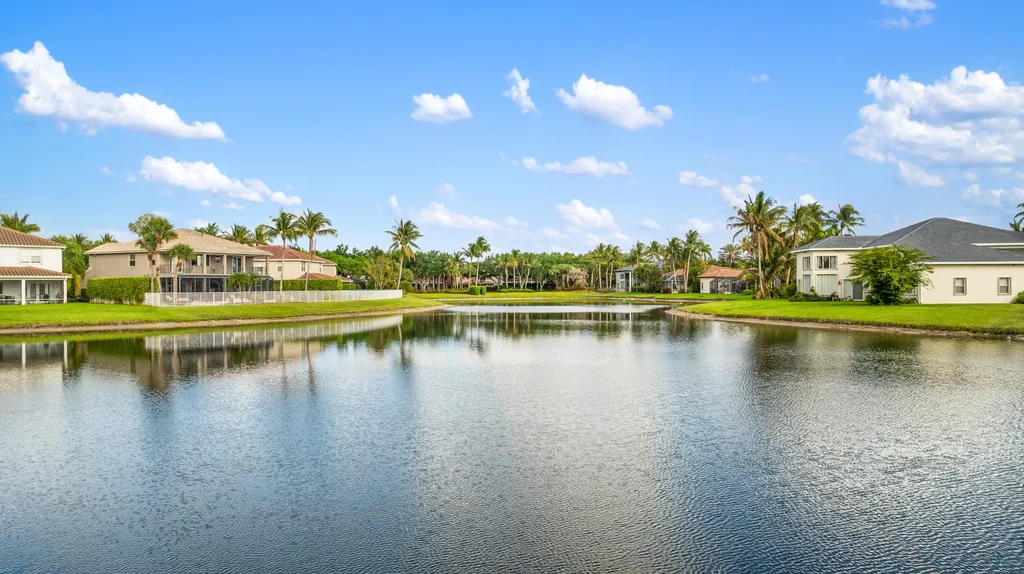 19132 Streamside Court Boca Raton FL 33498