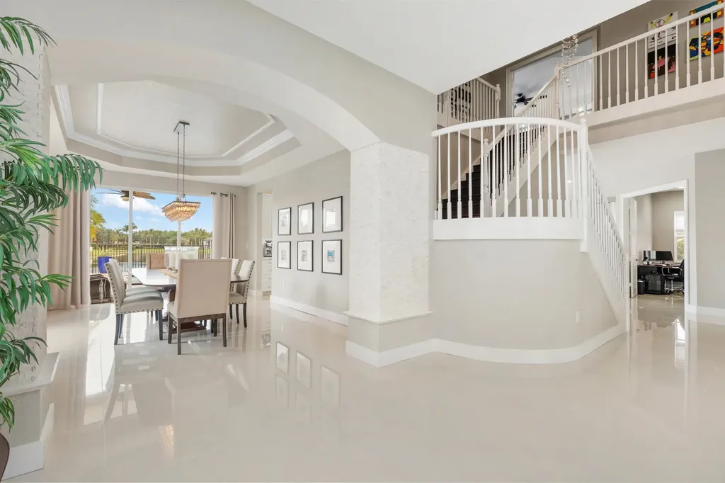 19132 Streamside Court Boca Raton FL 33498