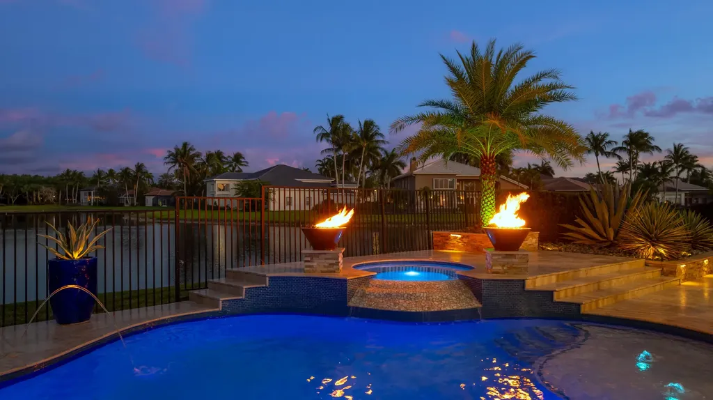 19132 Streamside Court Boca Raton FL 33498