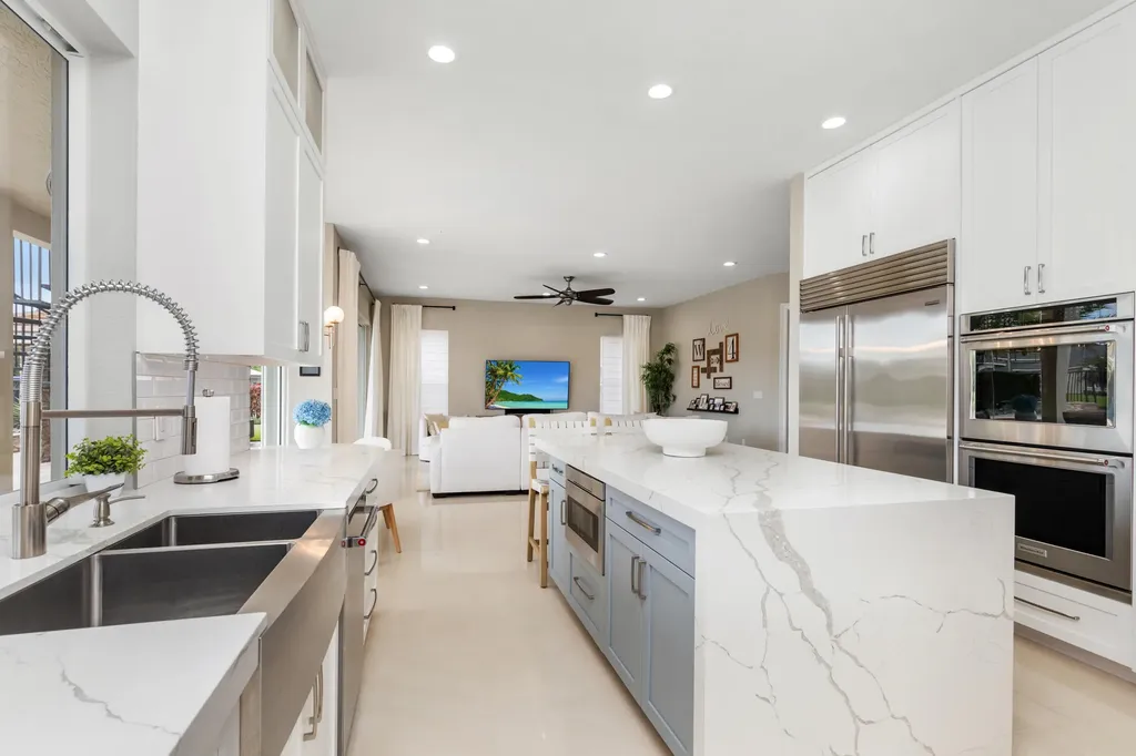 19132 Streamside Court Boca Raton FL 33498