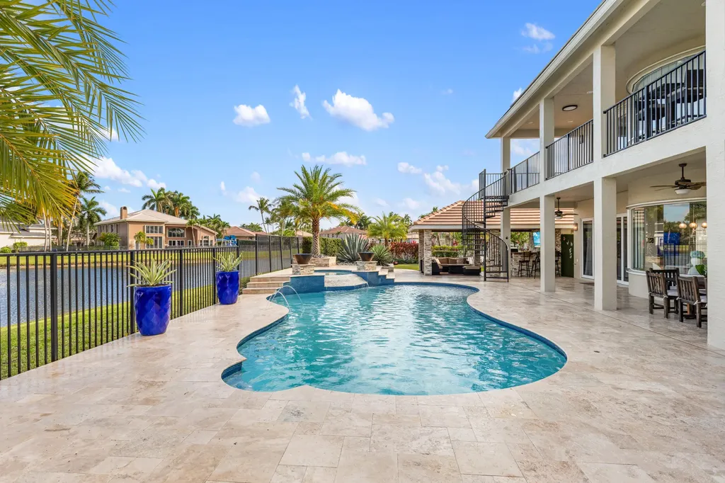 19132 Streamside Court Boca Raton FL 33498