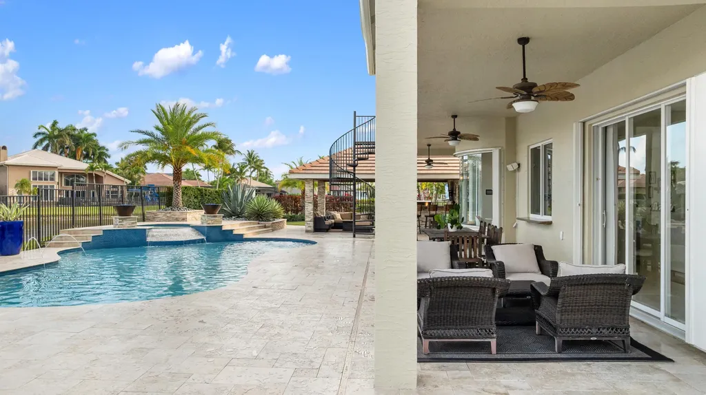 19132 Streamside Court Boca Raton FL 33498